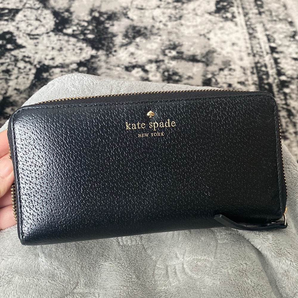 *SOLD* Kate Spade wallet